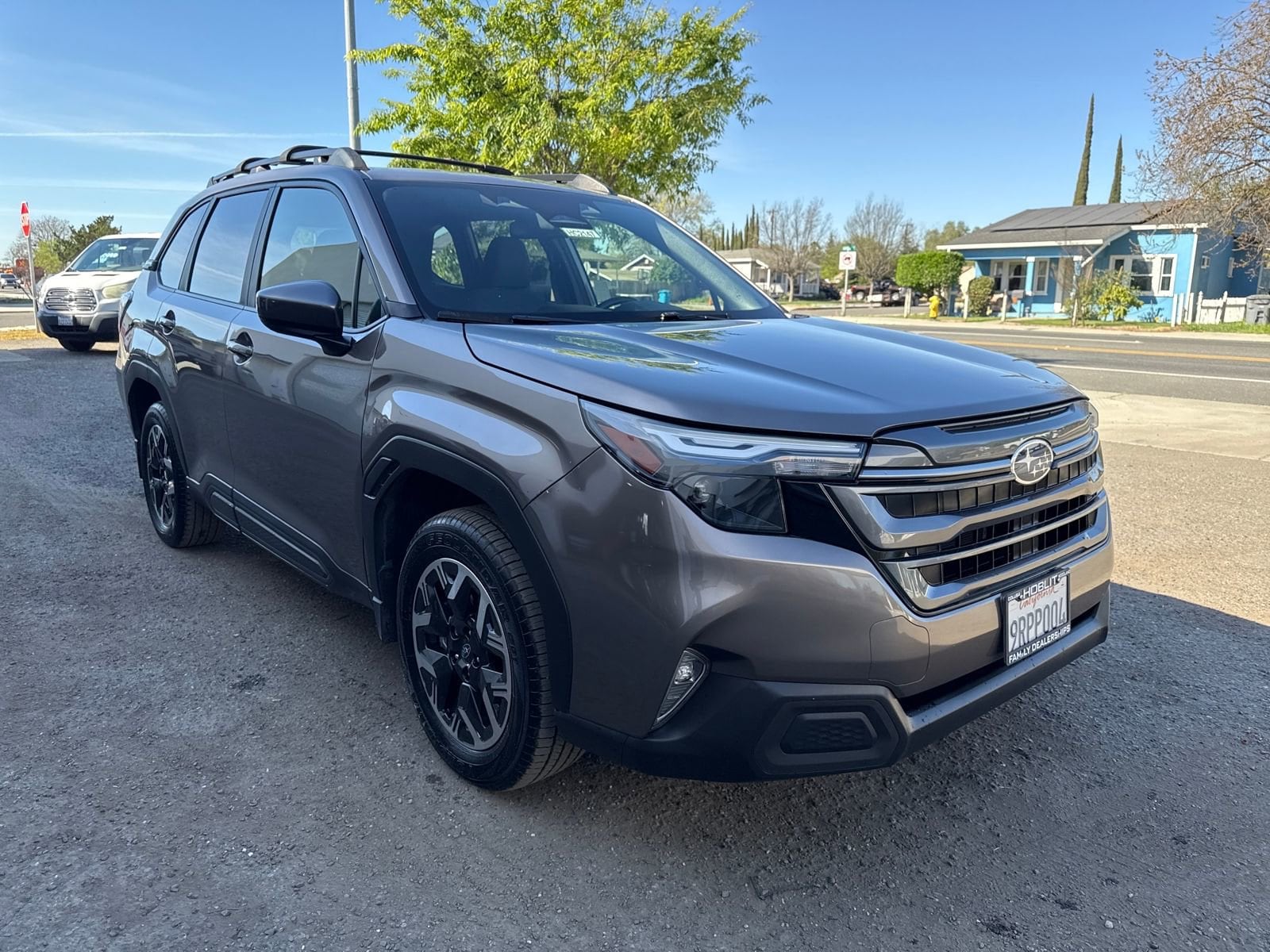 2025 Subaru Forester Premium photo 6