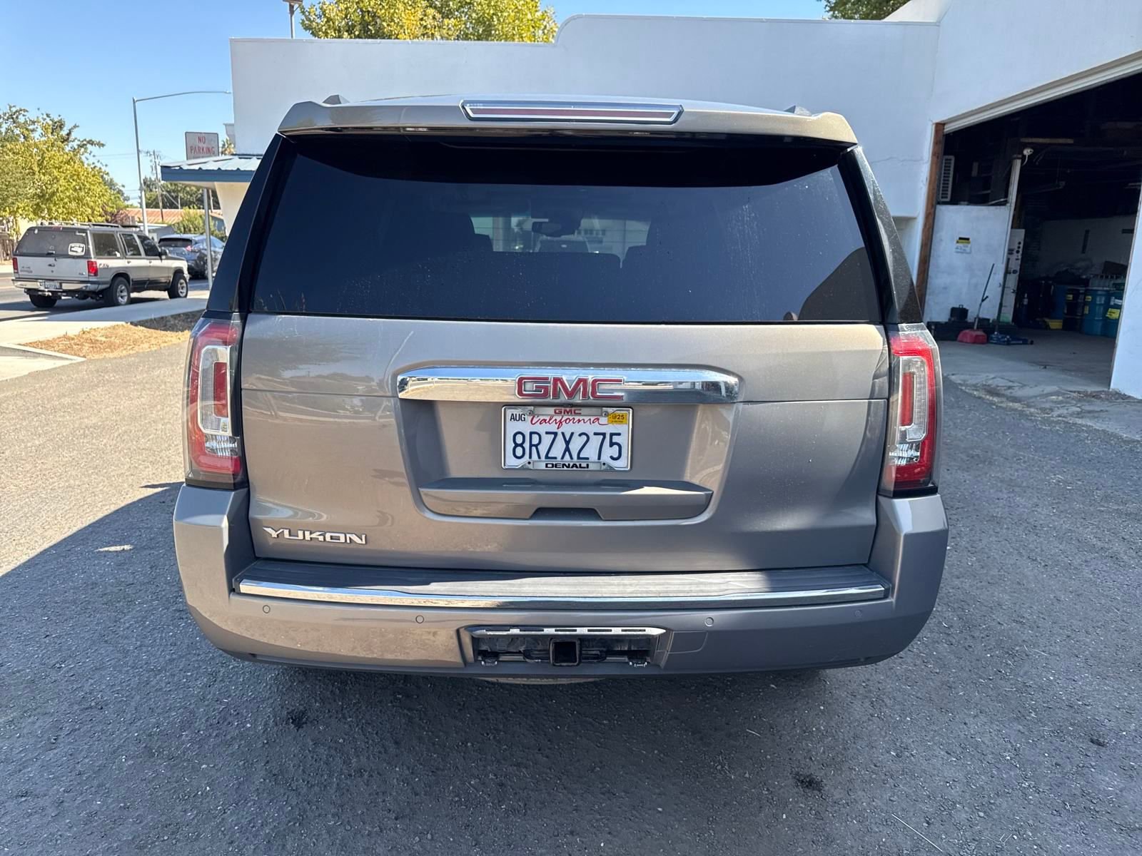 2019 Gmc Yukon Denali photo 3