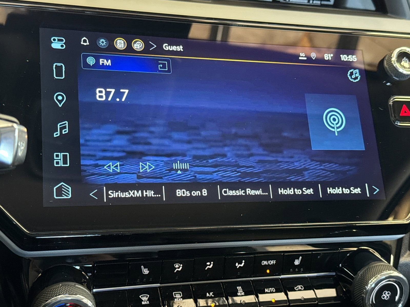 2027 Chevrolet Bolt LT - Photo 18
