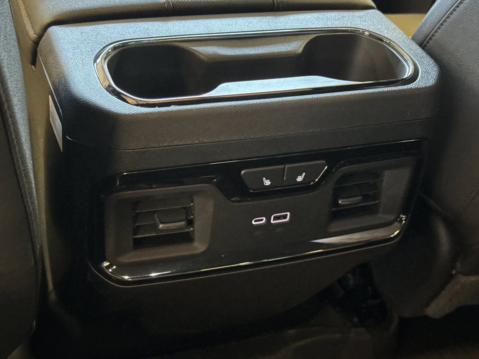 2026 GMC Sierra 2500HD AT4 - Photo 14
