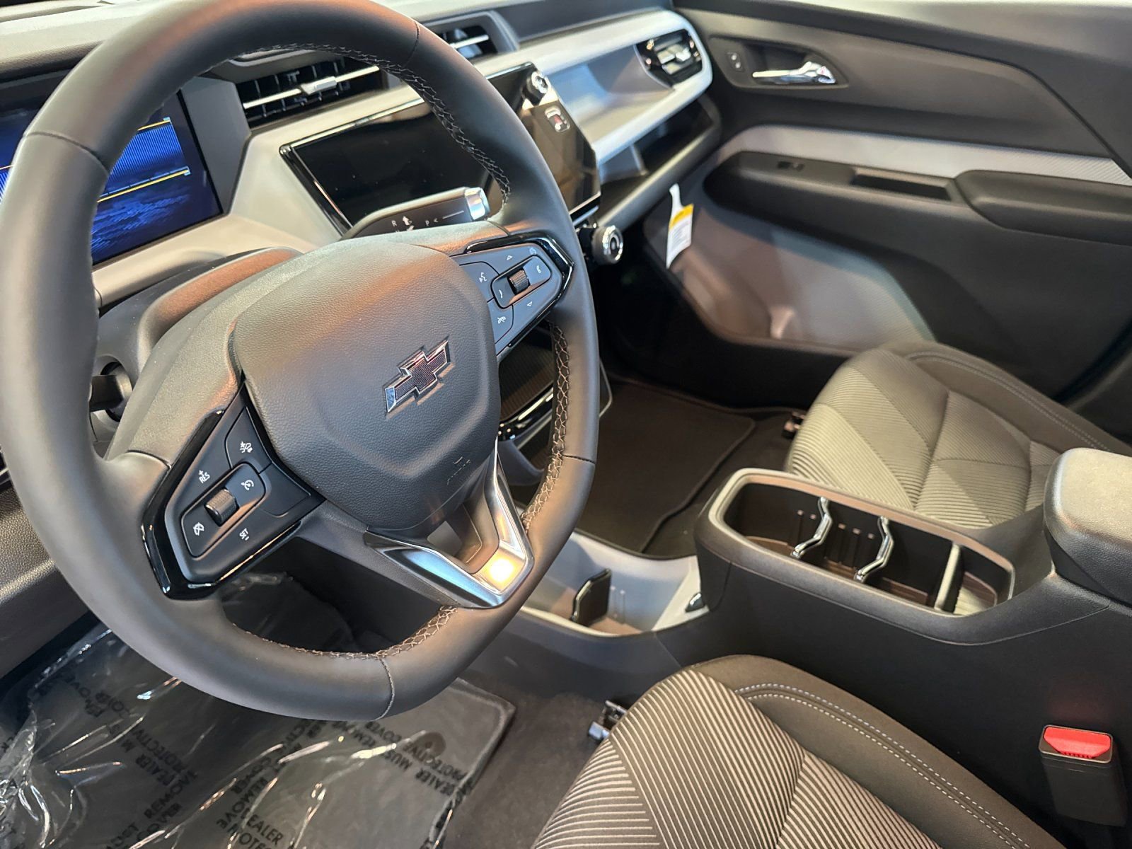 2027 Chevrolet Bolt LT - Photo 9