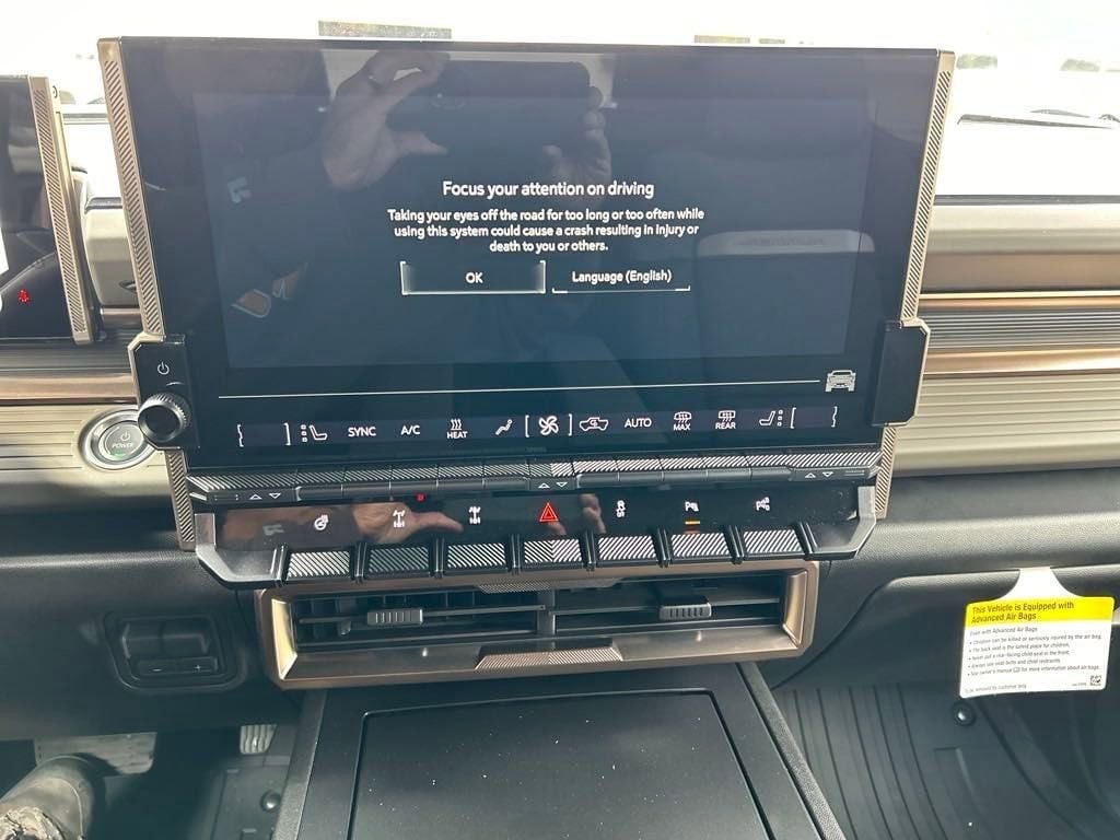 2025 GMC HUMMER EV 2X - Photo 18