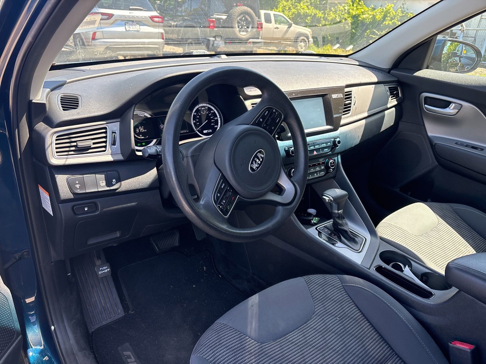 2019 Kia Niro LX photo 5