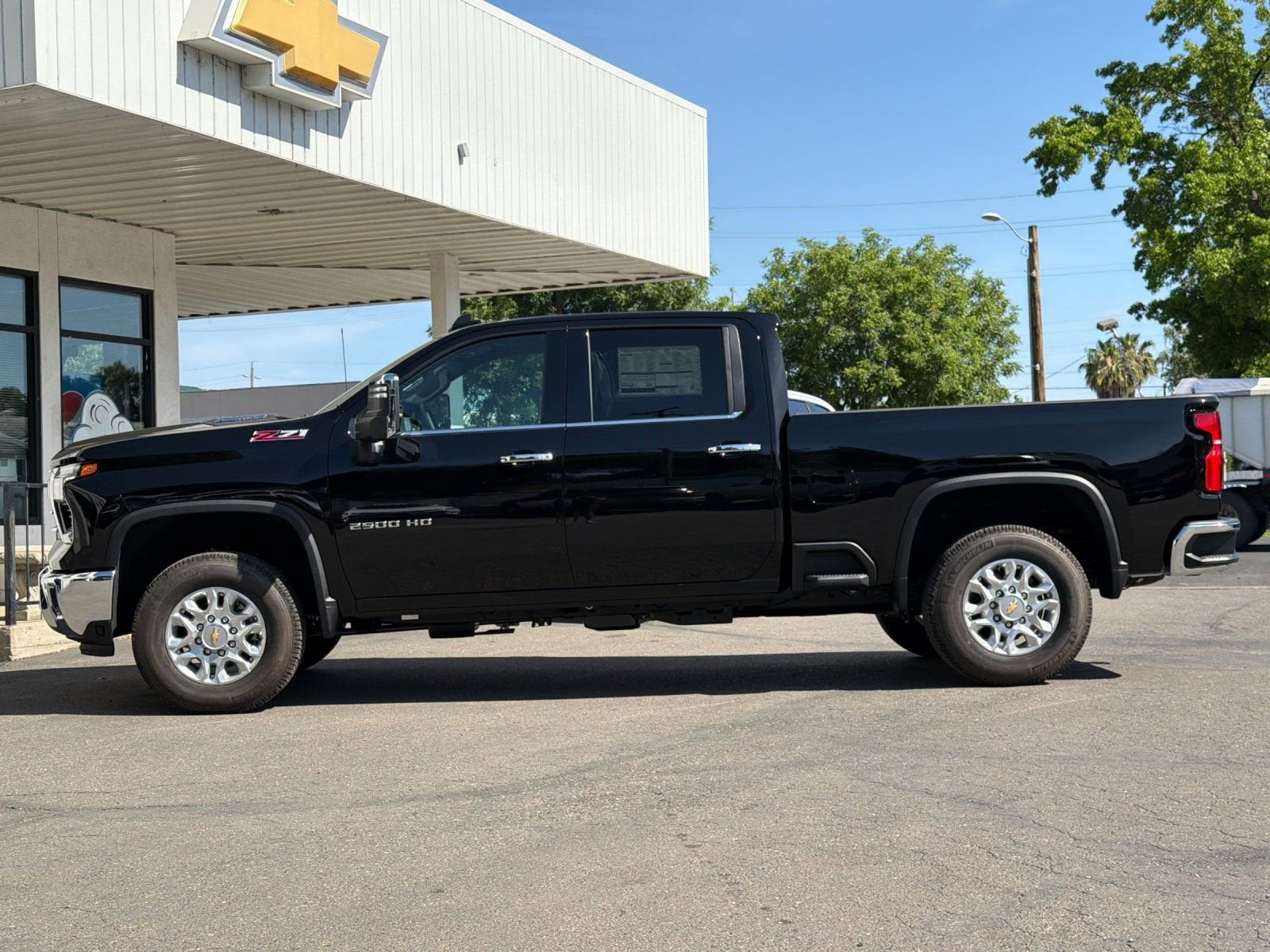 2026 Chevrolet Silverado 2500 HD LTZ - Photo 6