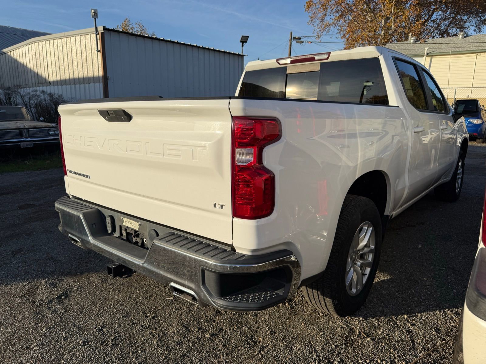 2020 Chevrolet Silverado 1500 LT photo 2