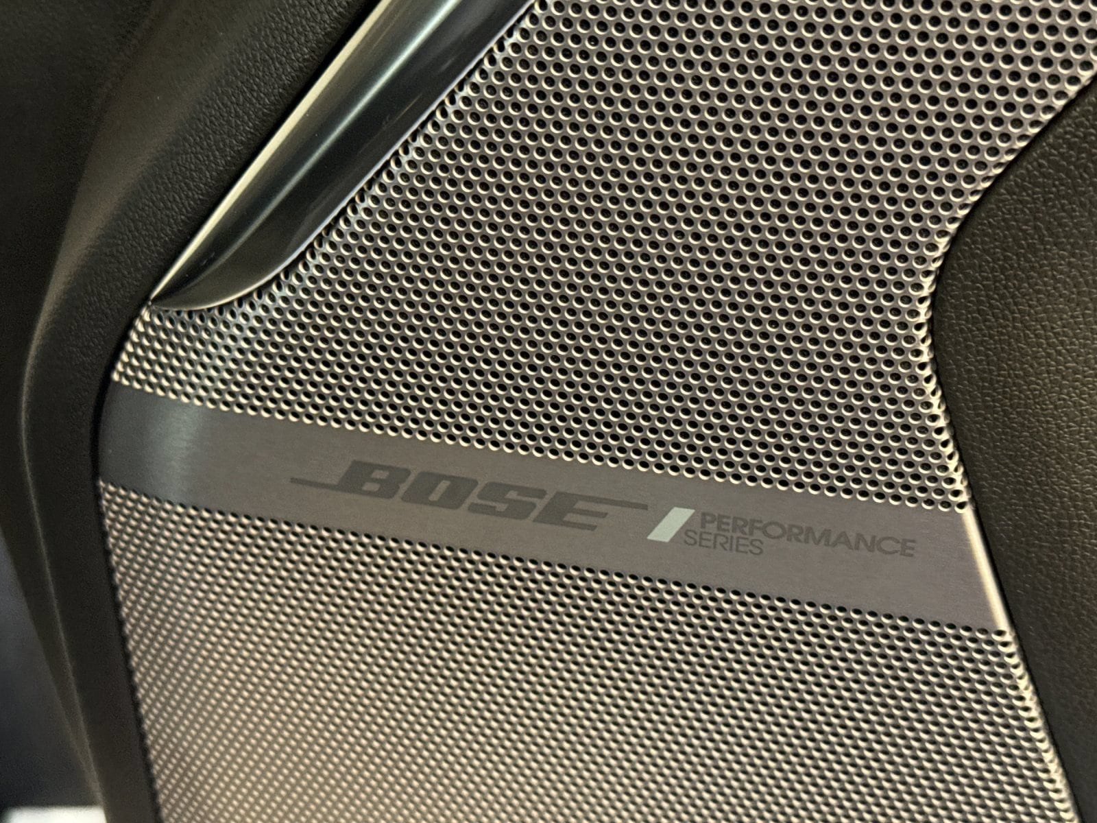 2026 GMC Yukon Denali Ultimate - Photo 20