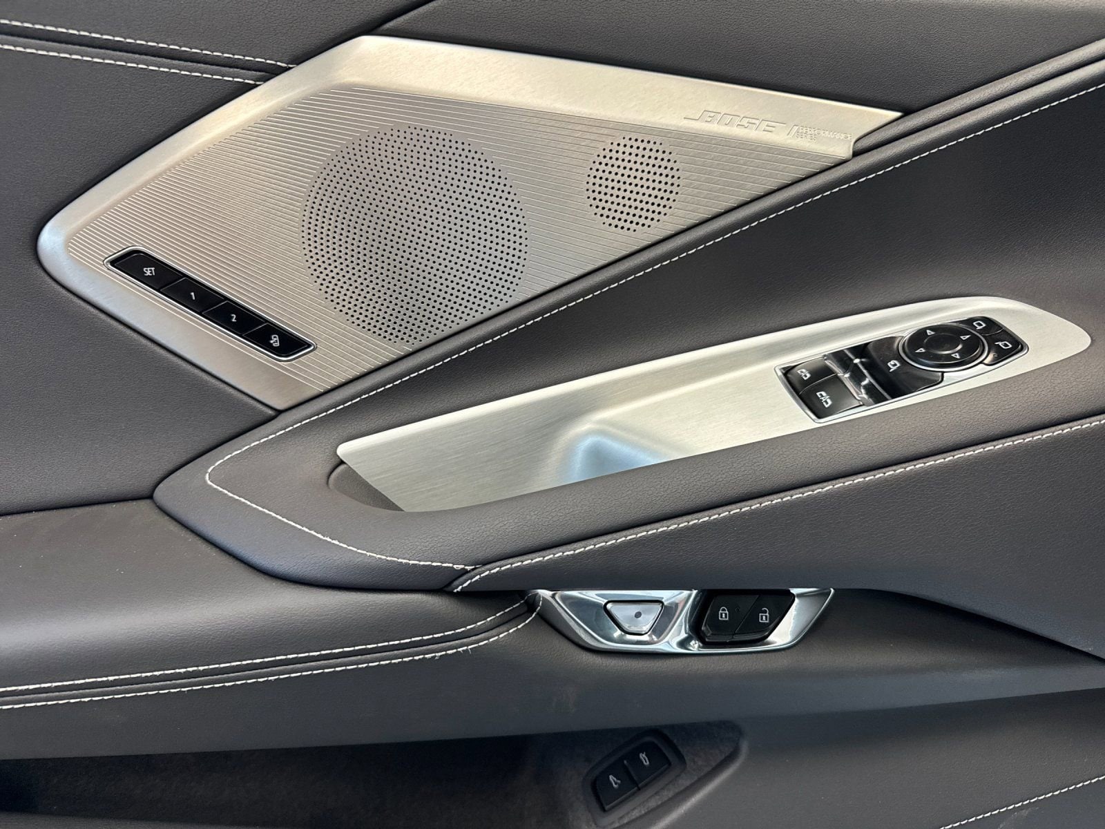 2025 Chevrolet Corvette 2LT - Photo 10
