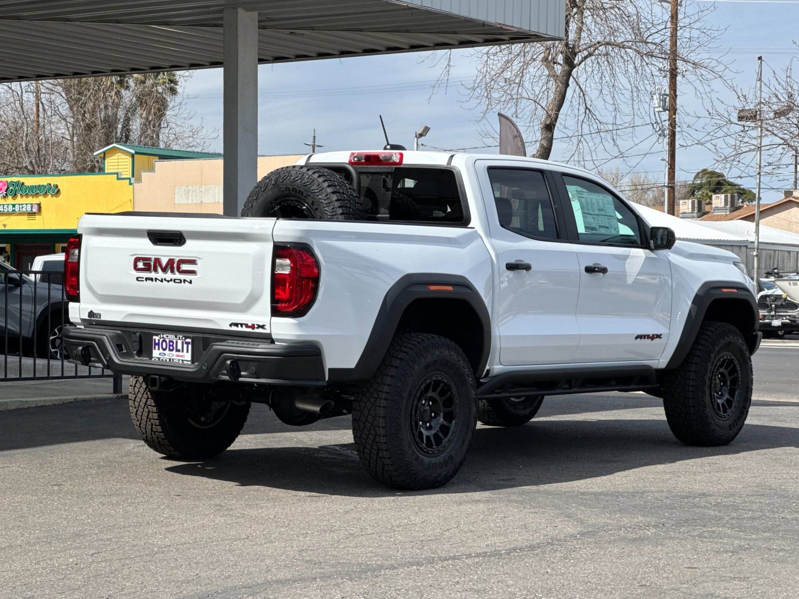 2024 Gmc Canyon AT4X photo 3