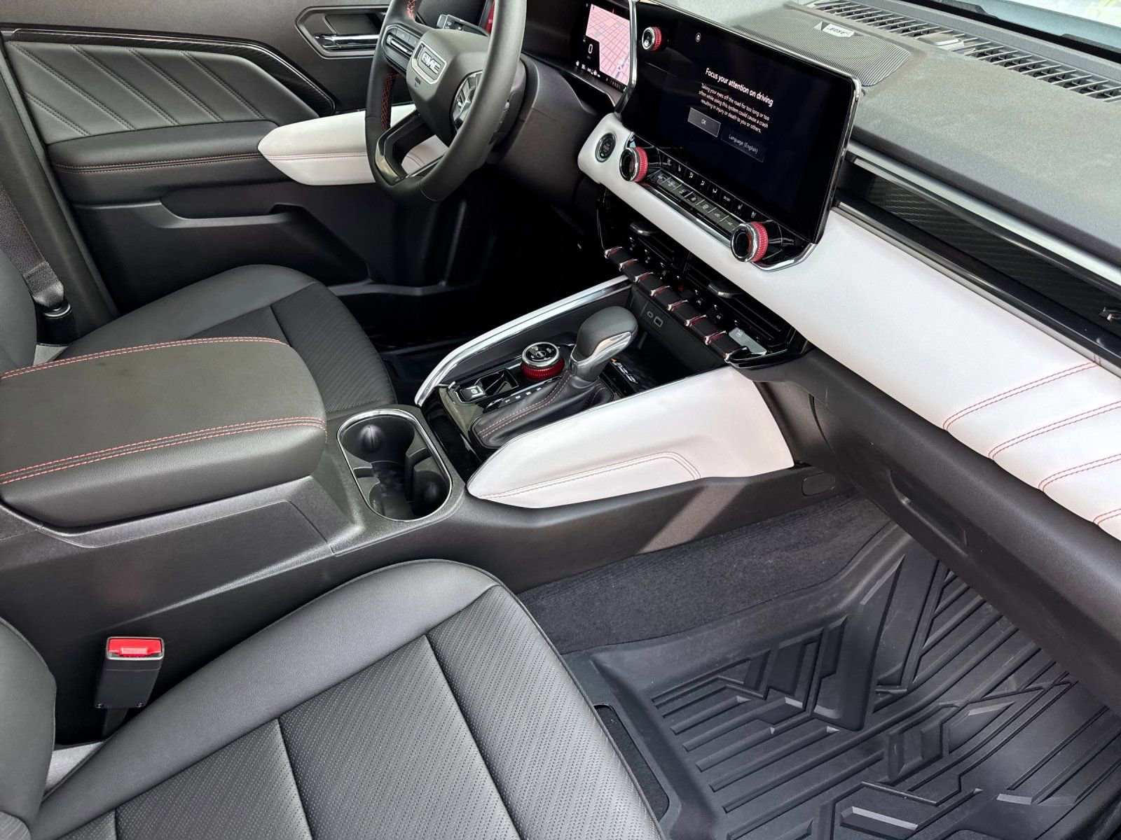 2024 GMC Canyon AT4X - Photo 15