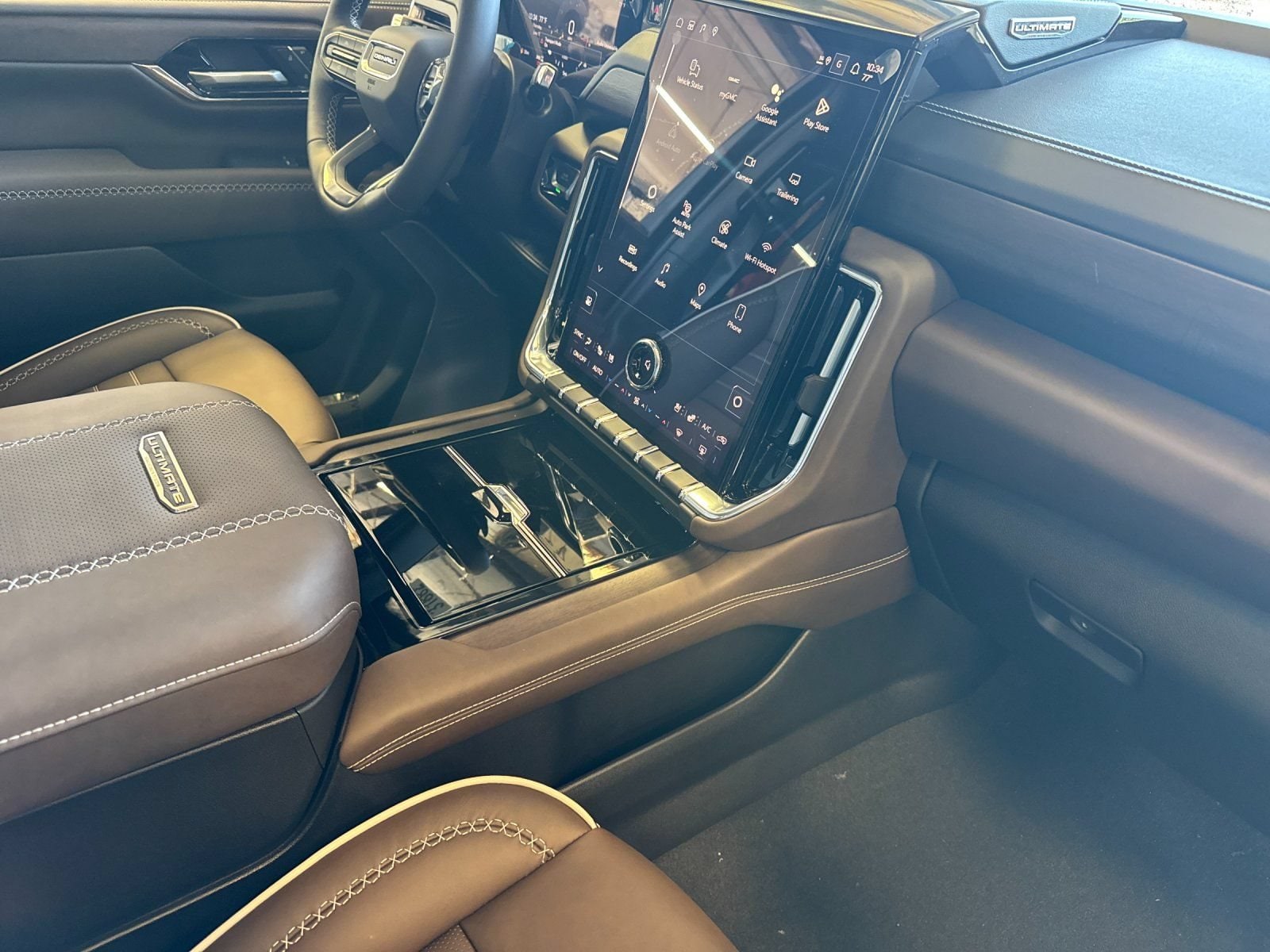 2026 GMC Yukon Denali Ultimate - Photo 17