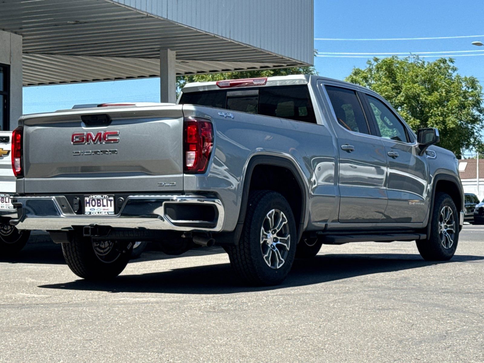 2025 Gmc Sierra 1500 SLE photo 3