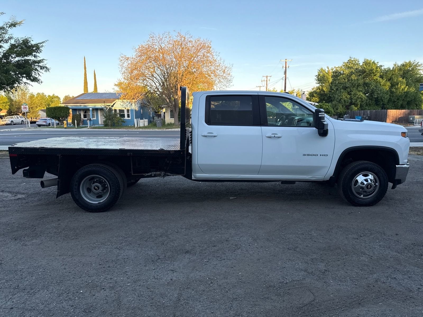 2022 Chevrolet Silverado 3500 HD Chassis Cab LT photo 5