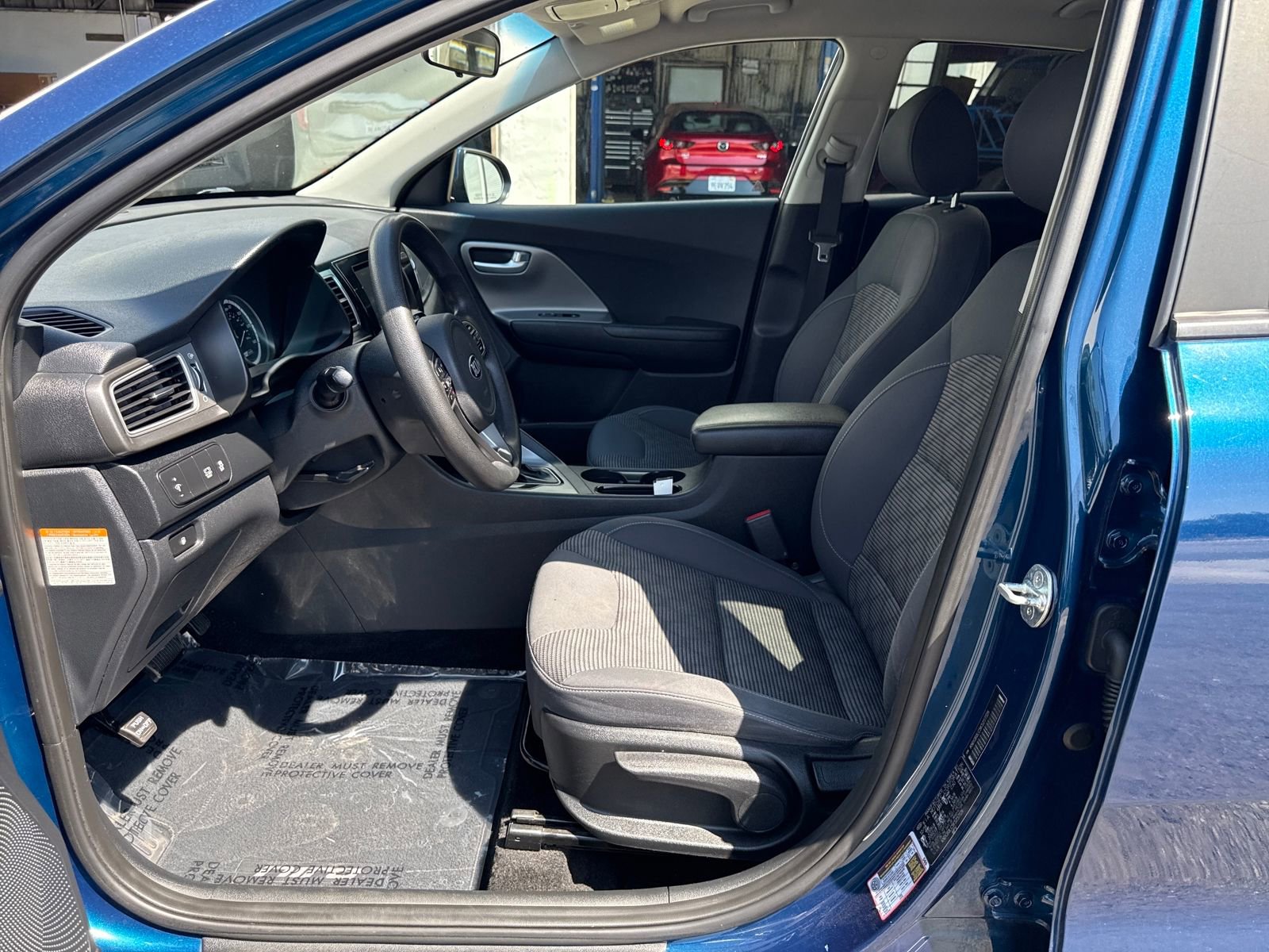 Used 2019 Kia Niro LX with VIN KNDCB3LC5K5257126 for sale in Colusa, CA