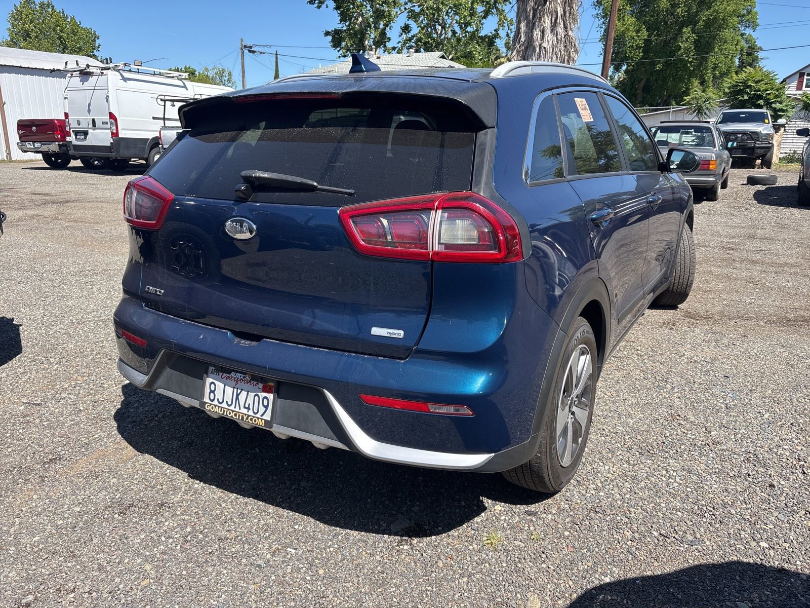 2019 Kia Niro LX photo 4