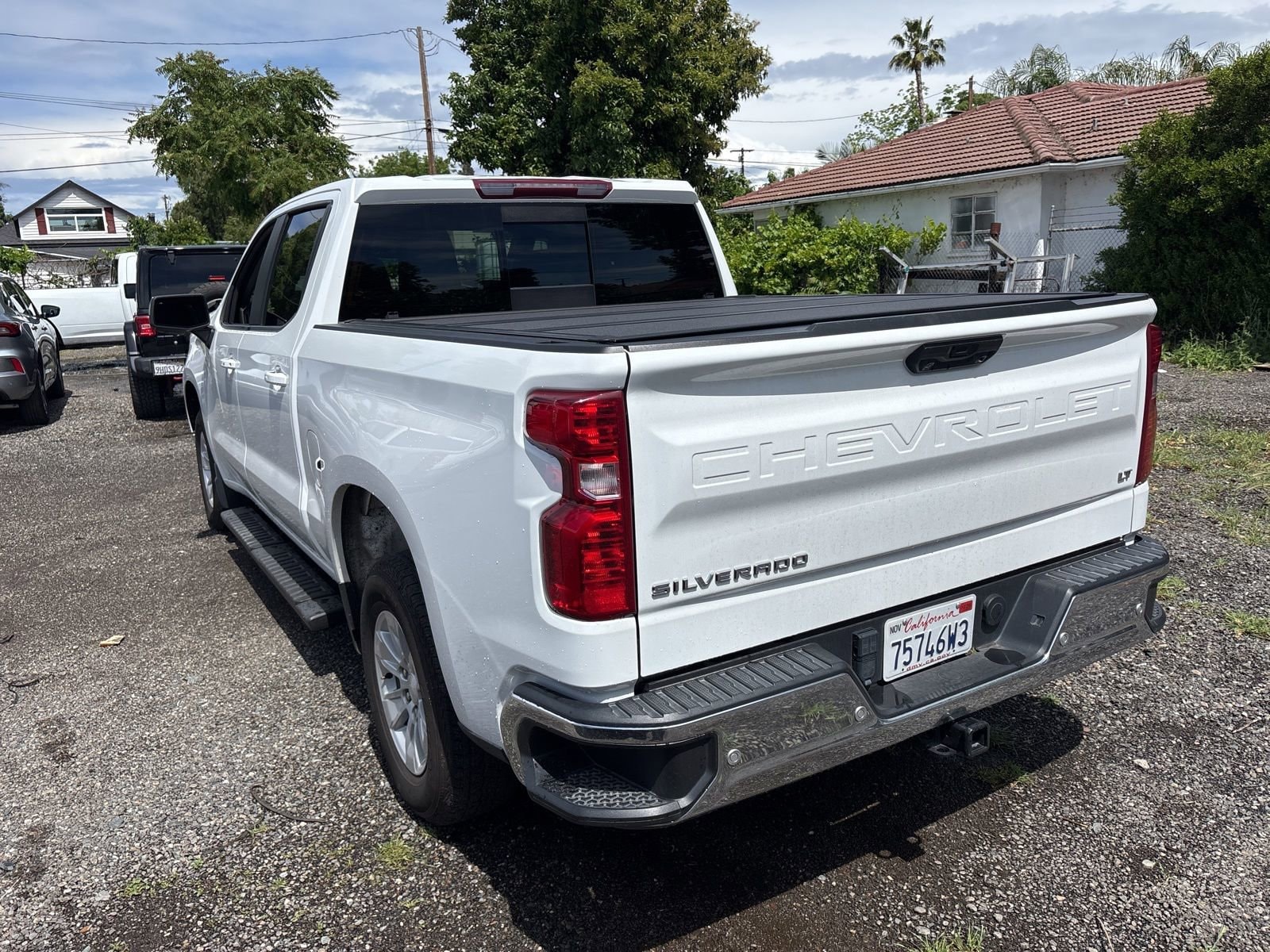 2024 Chevrolet Silverado 1500 LT photo 3