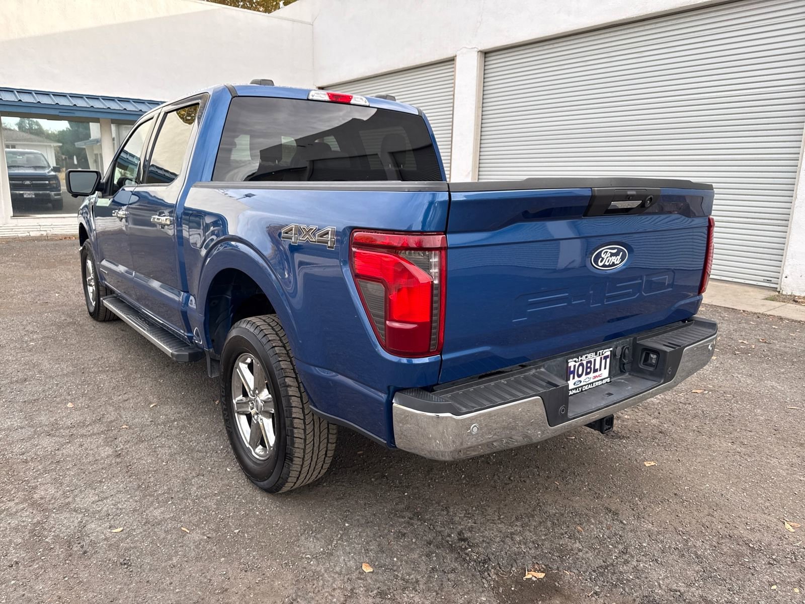 2024 Ford F-150 XLT photo 2