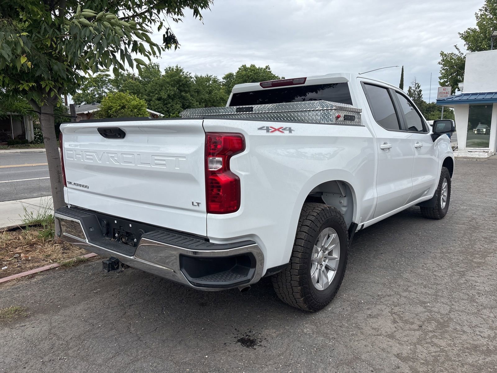 2023 Chevrolet Silverado 1500 LT photo 4