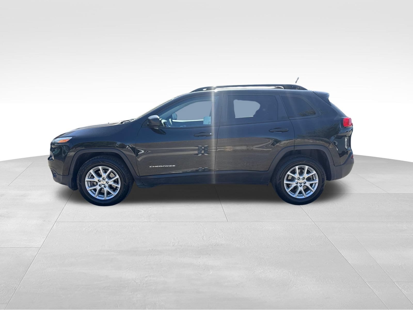 Used 2016 Jeep Cherokee Sport with VIN 1C4PJMAB0GW375090 for sale in Colusa, CA