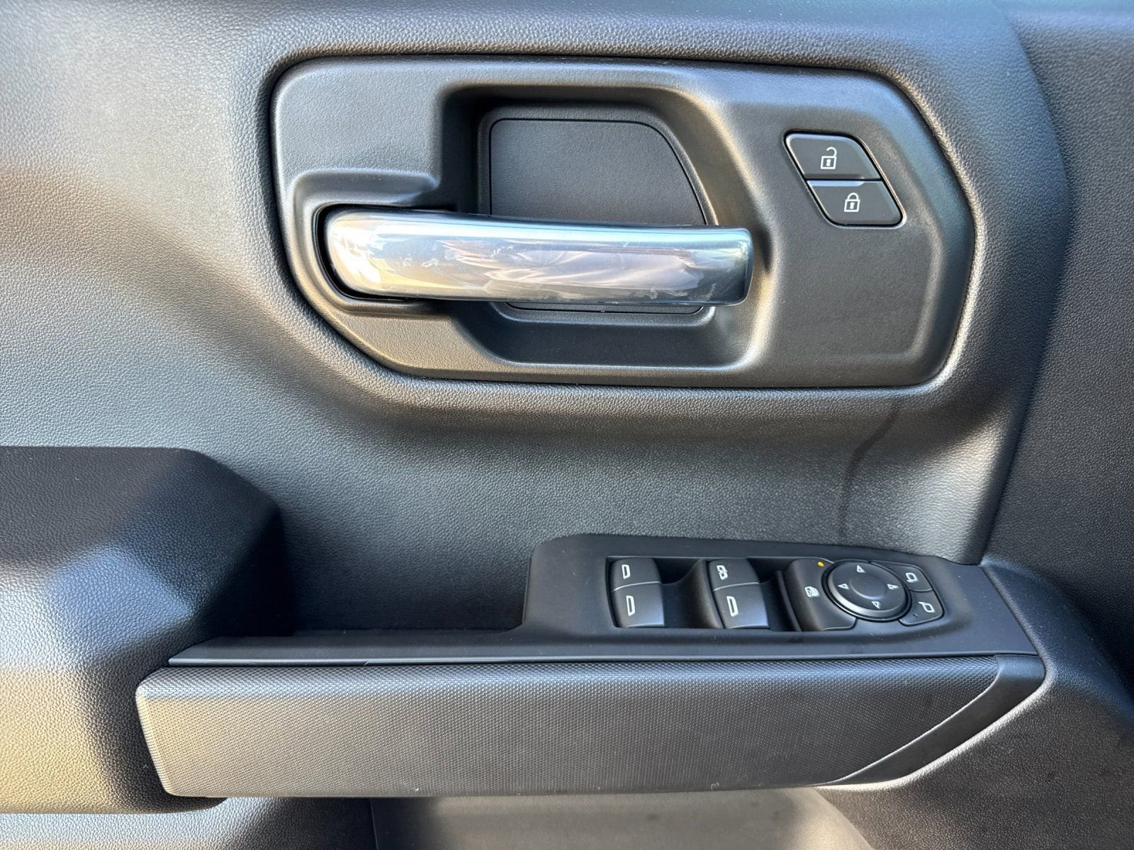 2026 Chevrolet Silverado 1500 Custom - Photo 10