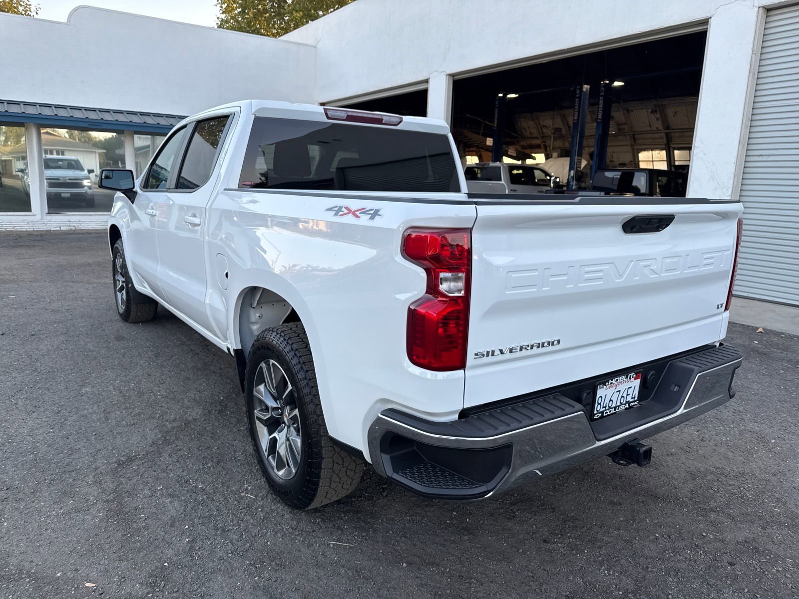 2025 Chevrolet Silverado 1500 LT photo 2
