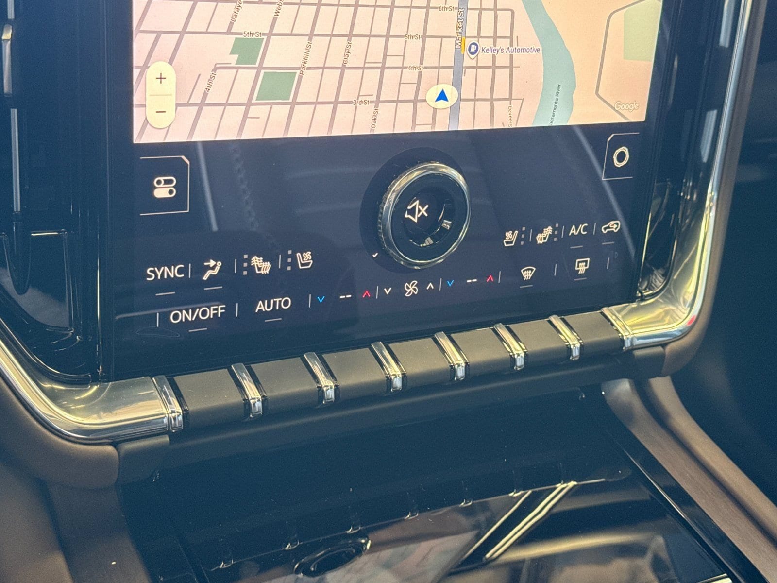 2026 GMC Yukon Denali Ultimate - Photo 24