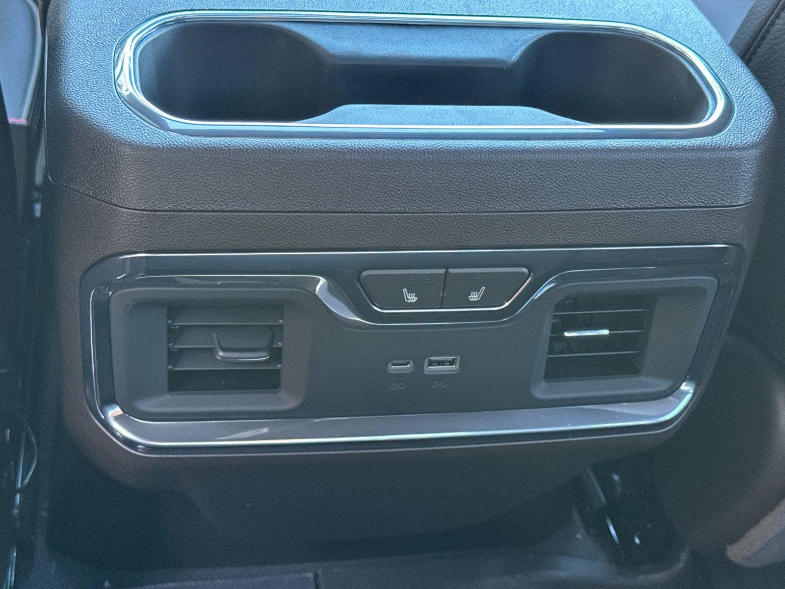 2026 GMC Sierra 2500HD Denali - Photo 14