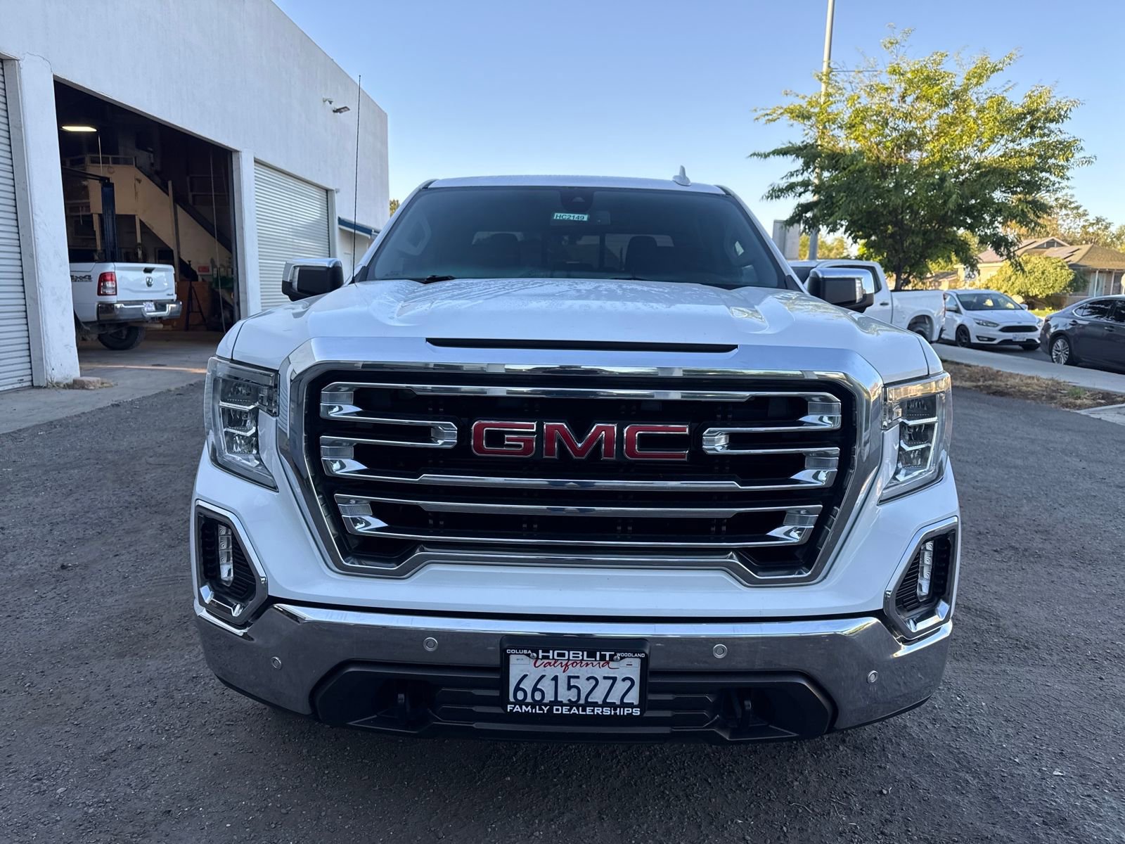 2020 GMC Sierra 1500 SLT photo 3