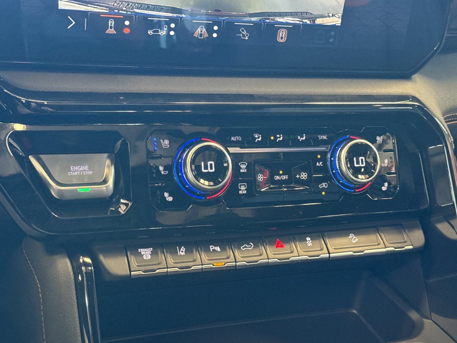 2026 GMC Sierra 2500HD AT4 - Photo 24