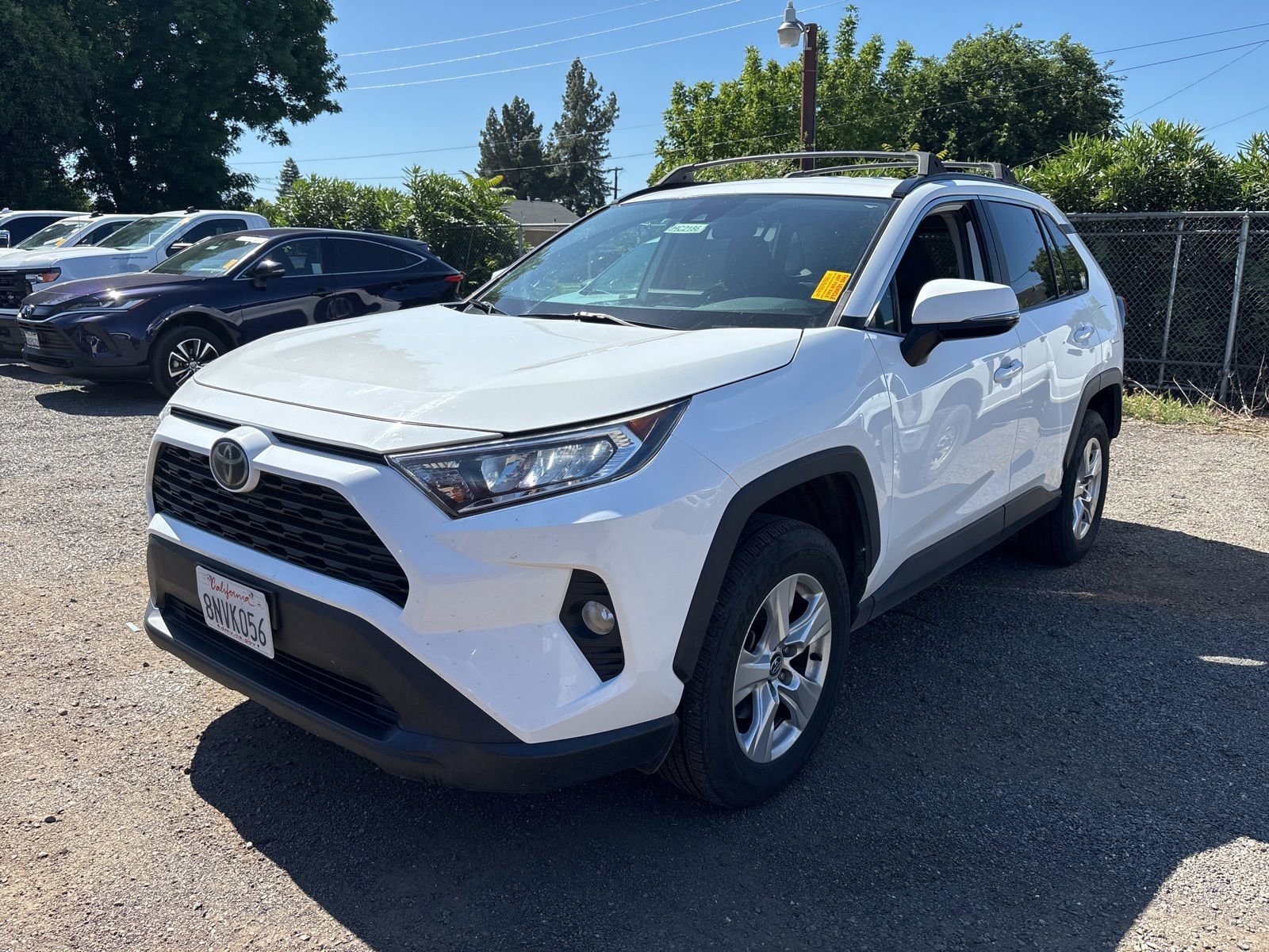 2020 Toyota RAV4 XLE photo 2