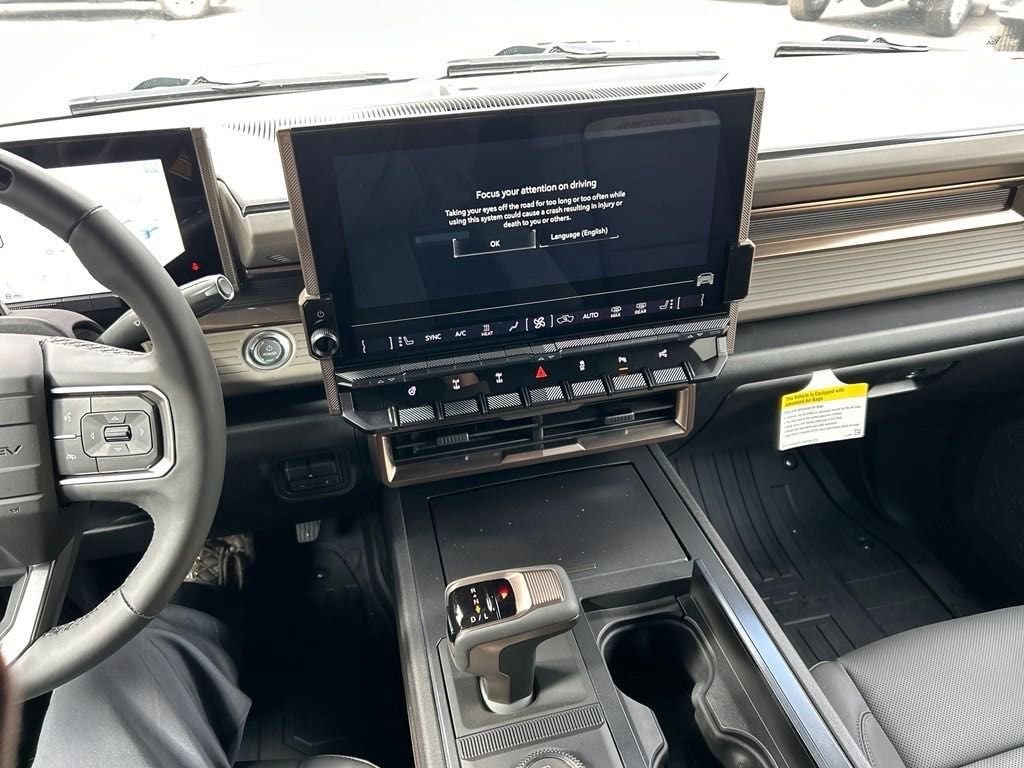 2025 GMC HUMMER EV 2X - Photo 17