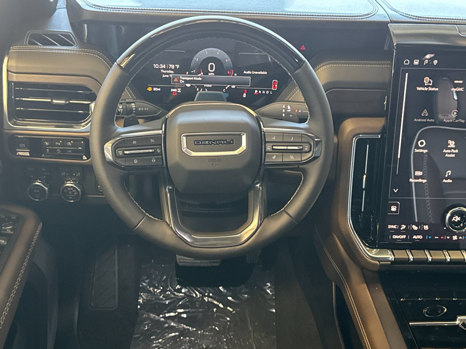 2026 GMC Yukon Denali Ultimate - Photo 15
