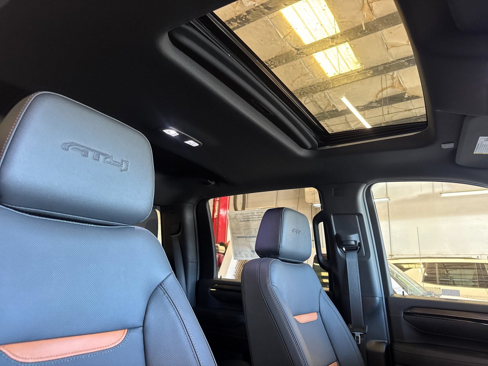 2026 GMC Sierra 2500HD AT4 - Photo 18