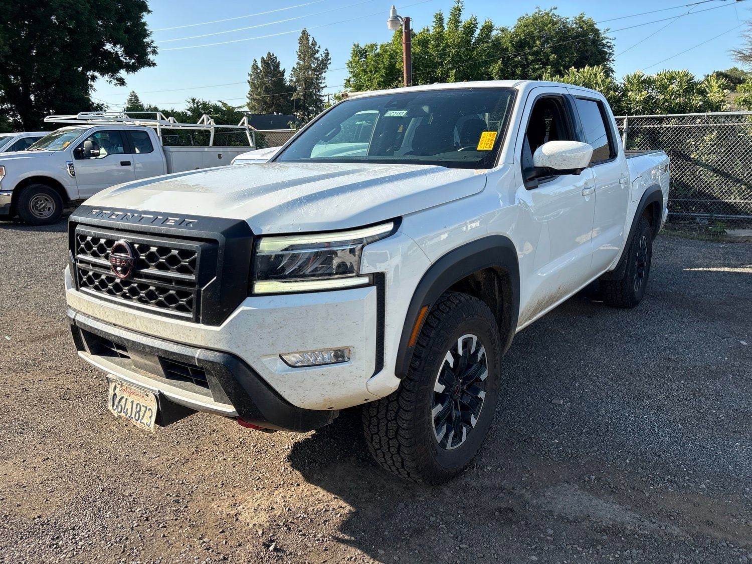2024 Nissan Frontier PRO-4X photo 2