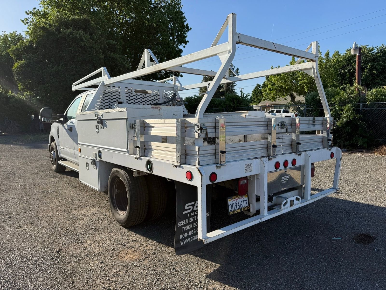 2019 Ford Super Duty F-350 DRW XL photo 3