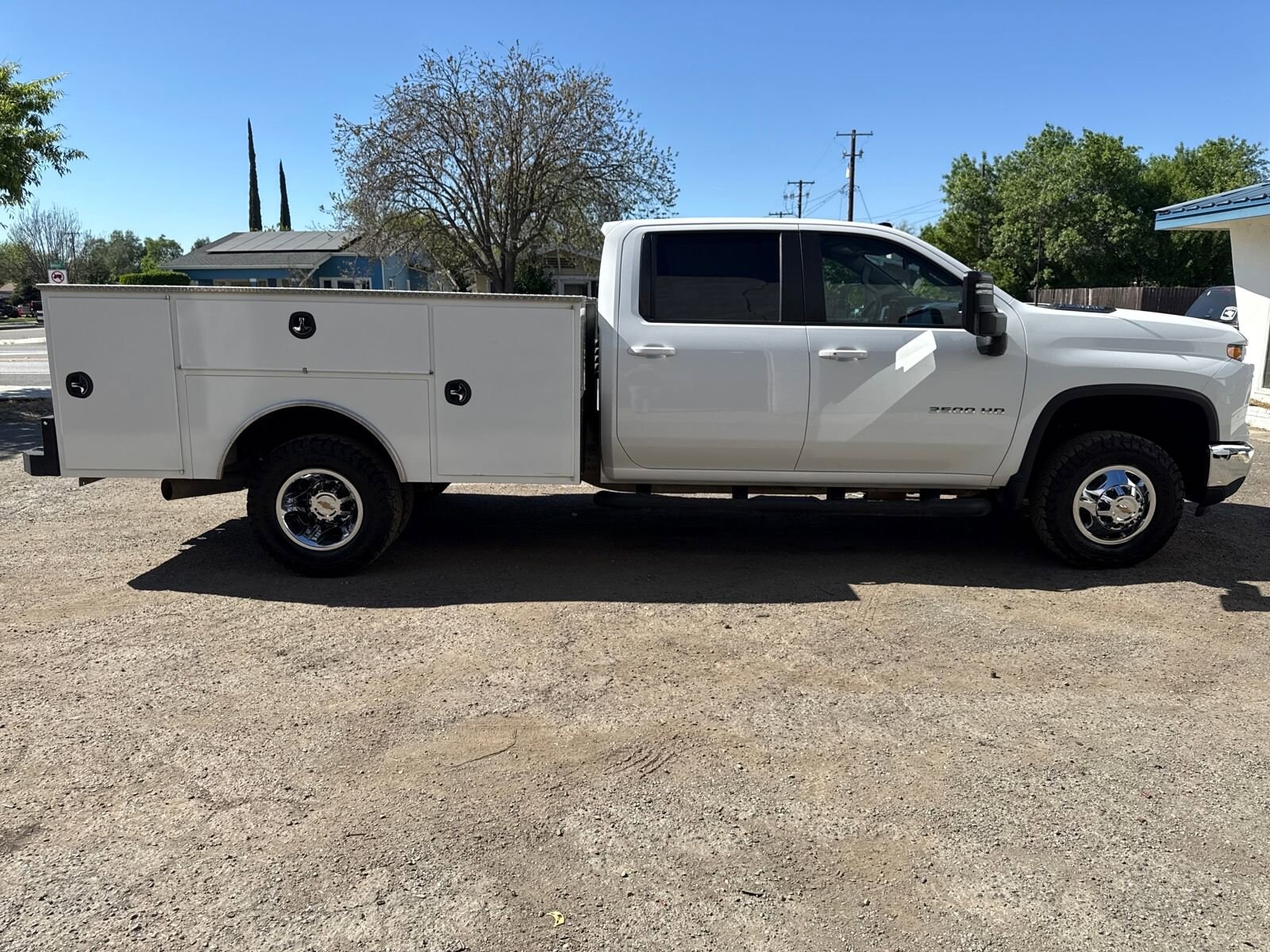 2024 Chevrolet Silverado 3500 HD Chassis Cab LT photo 5