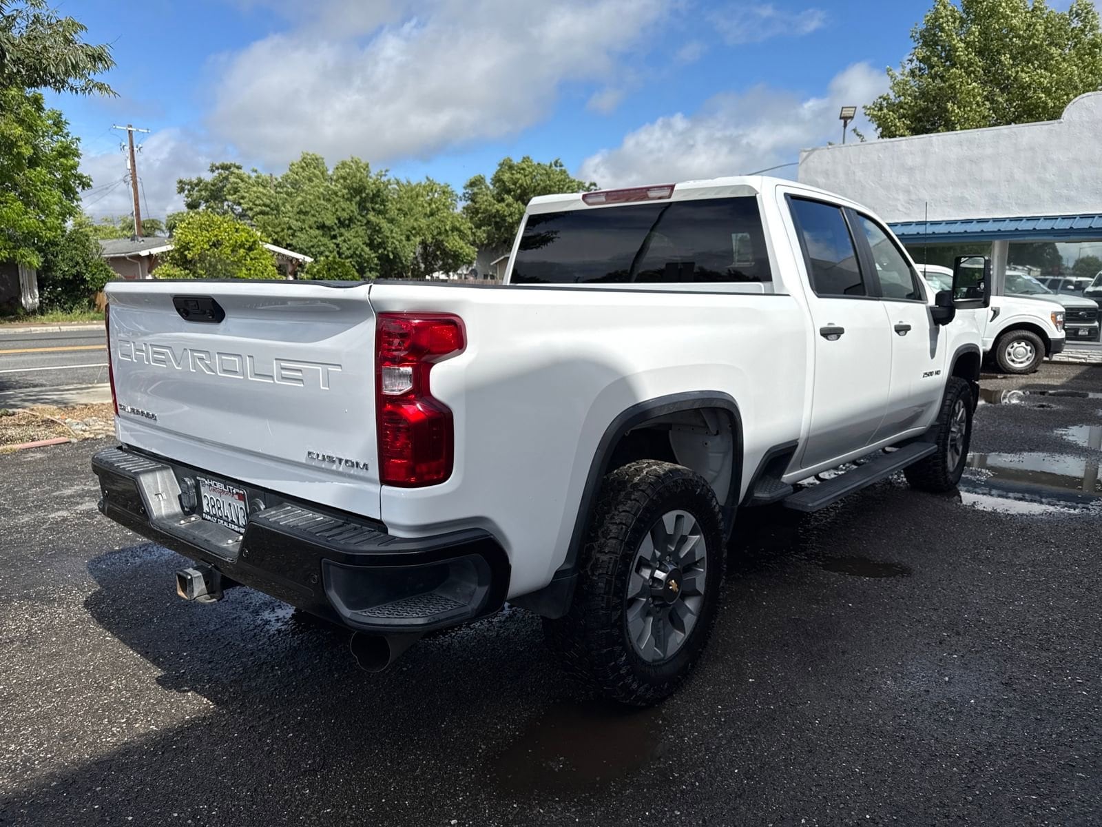 2024 Chevrolet Silverado 2500 HD Custom photo 4