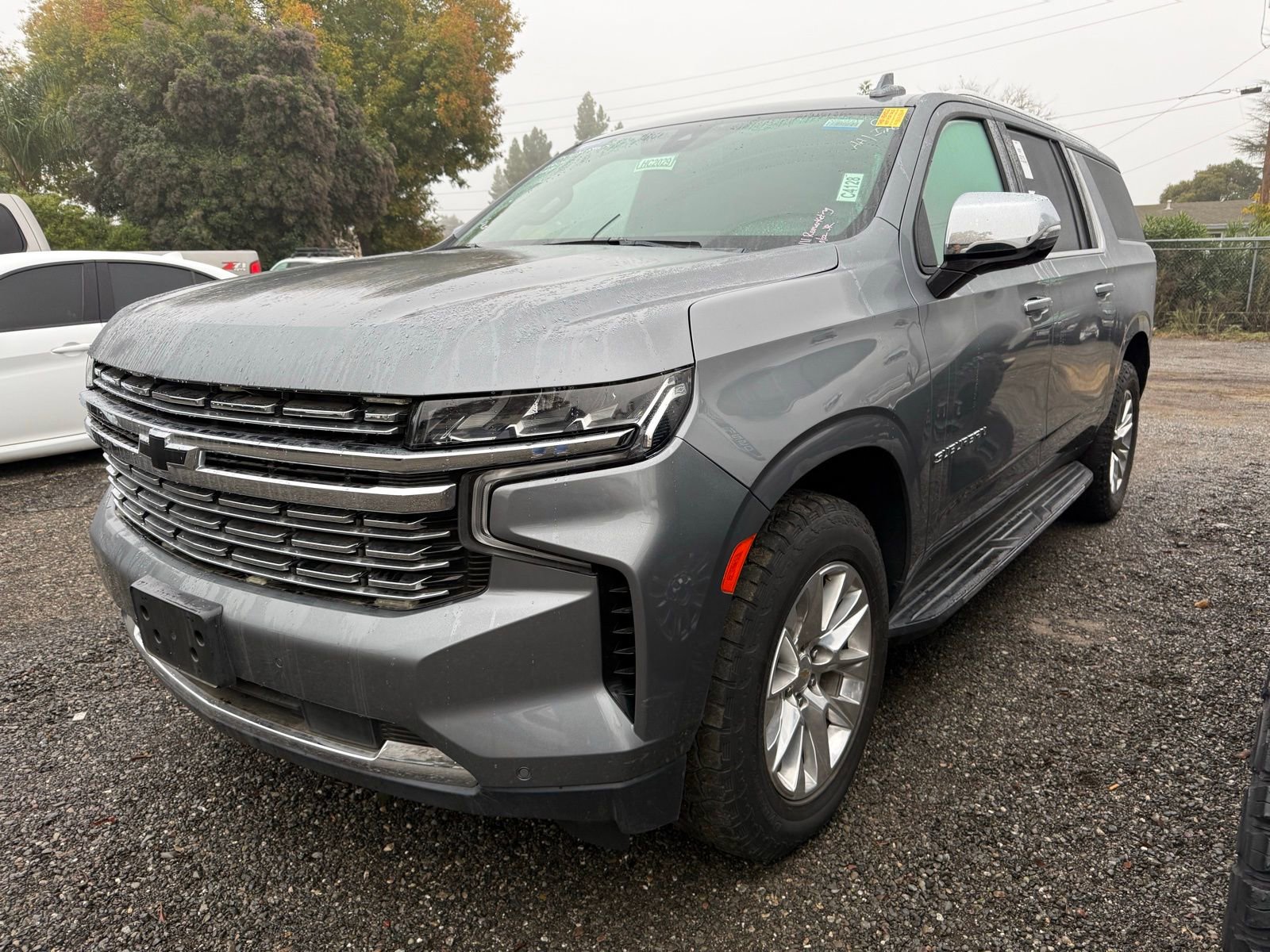 2022 Chevrolet Suburban Premier photo 3