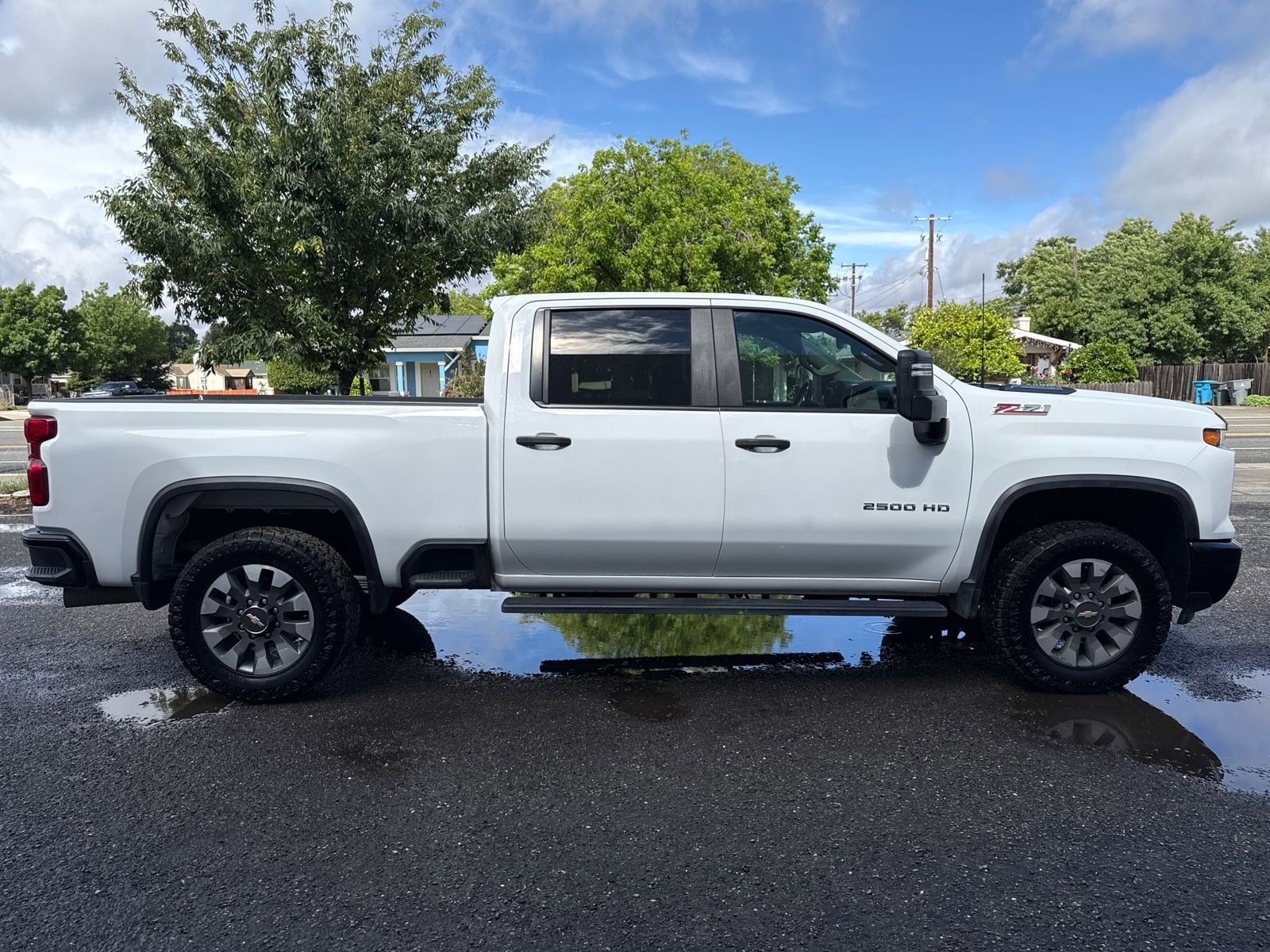 2024 Chevrolet Silverado 2500 HD Custom photo 5