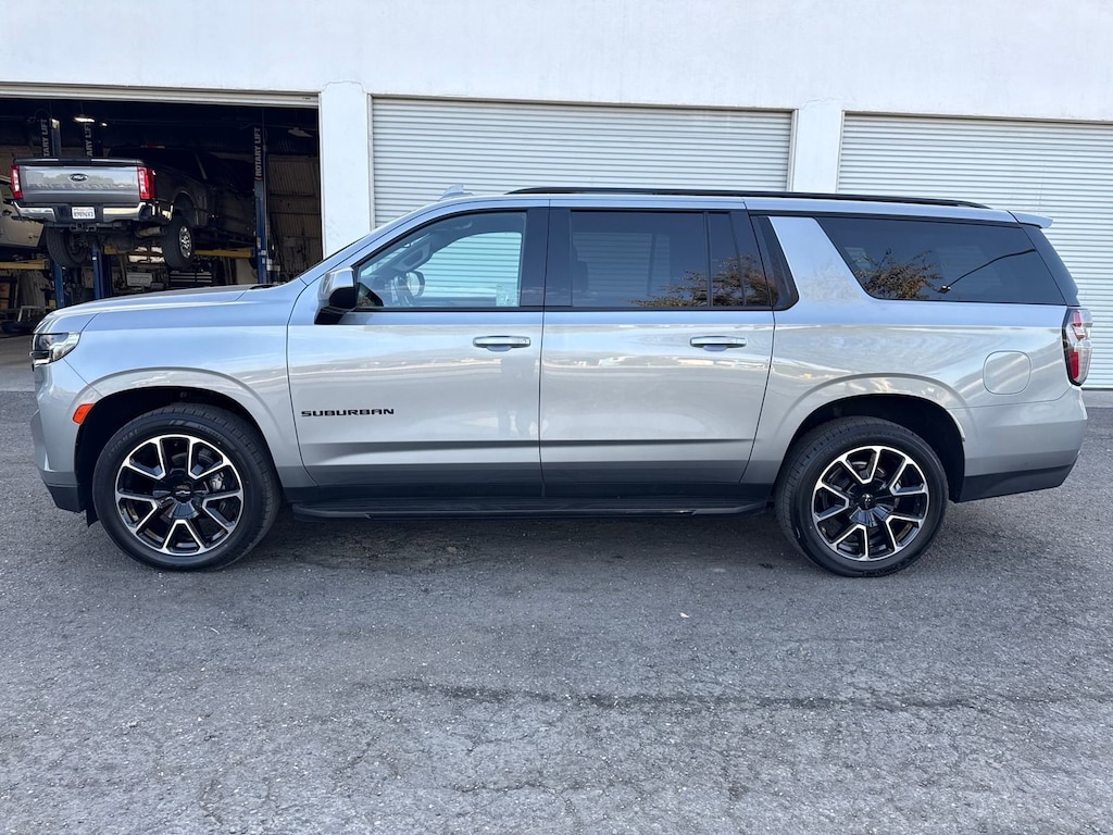 Used 2024 Chevrolet Suburban RST SUV