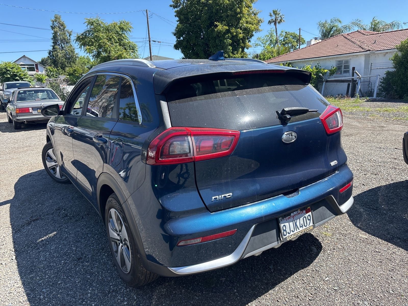 2019 Kia Niro LX photo 3