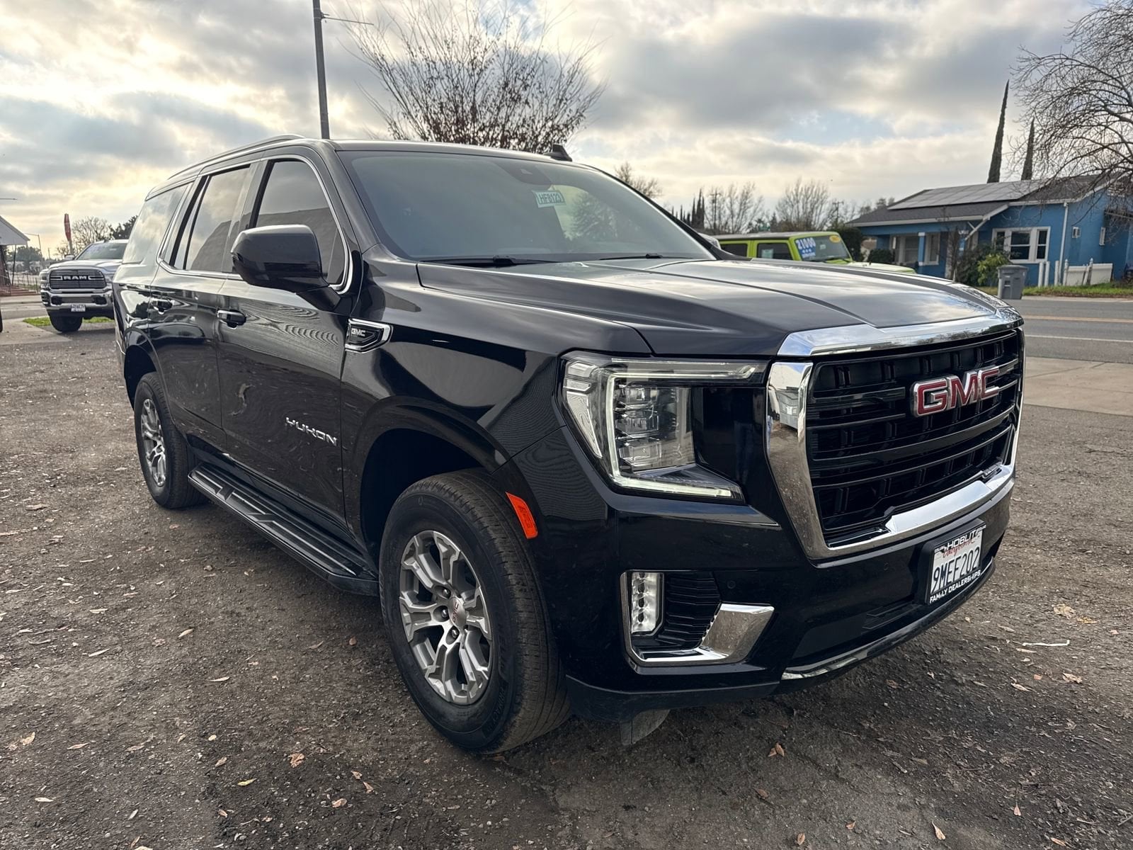 2024 GMC Yukon SLE photo 6