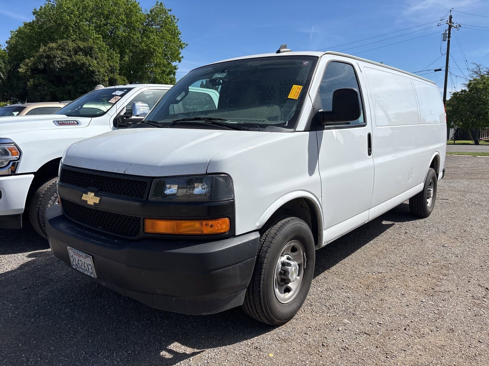 2022 Chevrolet Express Cargo 2500 WT photo 2