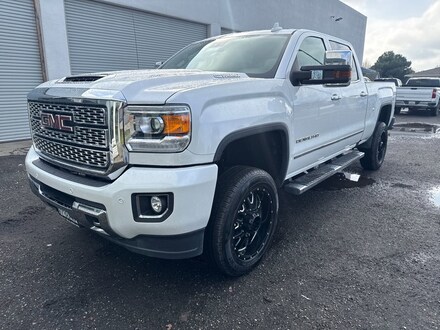 2019 GMC Sierra 2500 HD Denali Truck