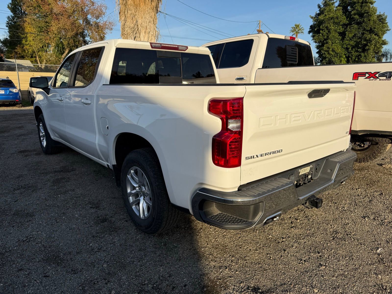 2020 Chevrolet Silverado 1500 LT photo 3