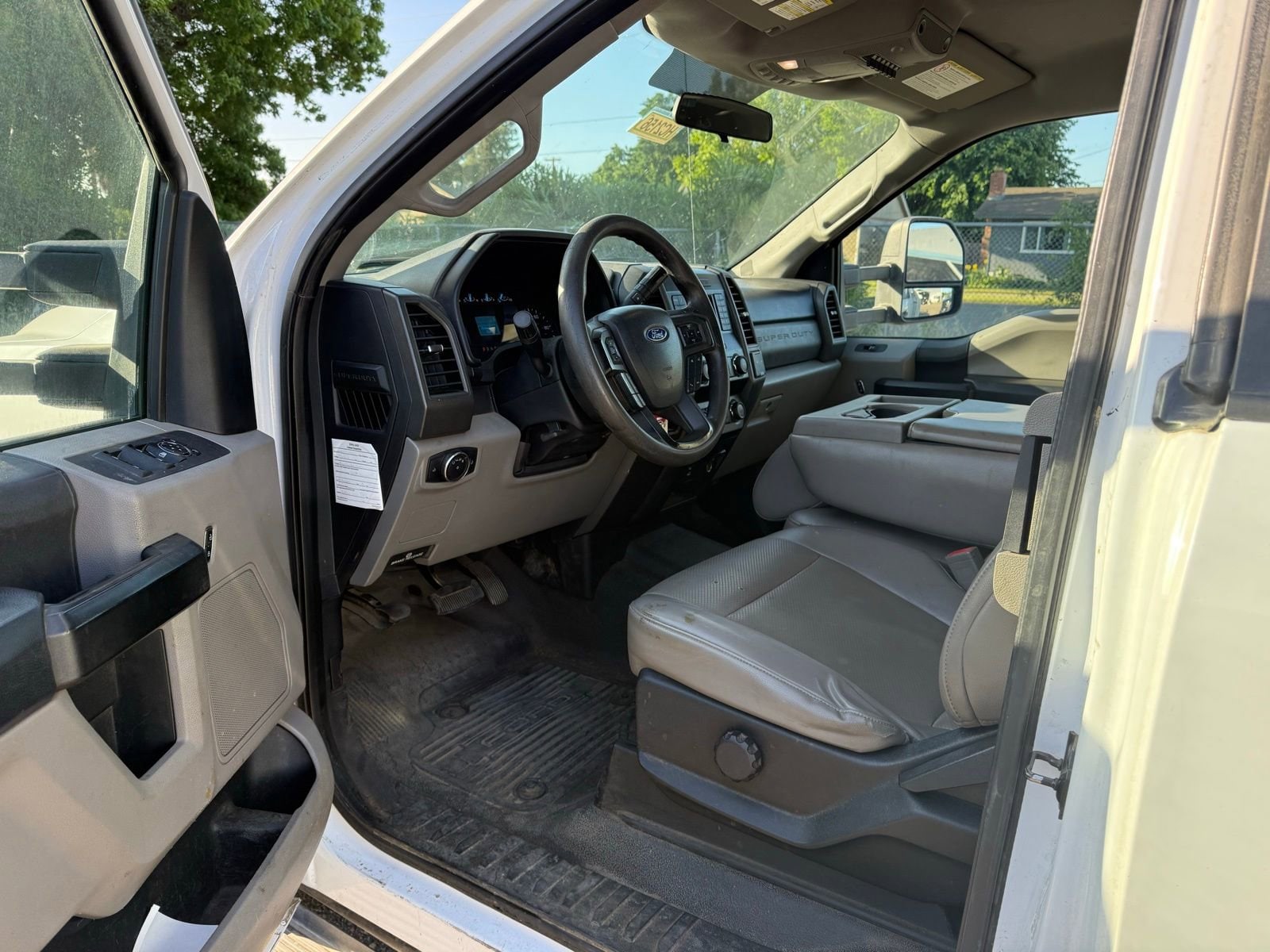 2019 Ford Super Duty F-350 DRW XL photo 5