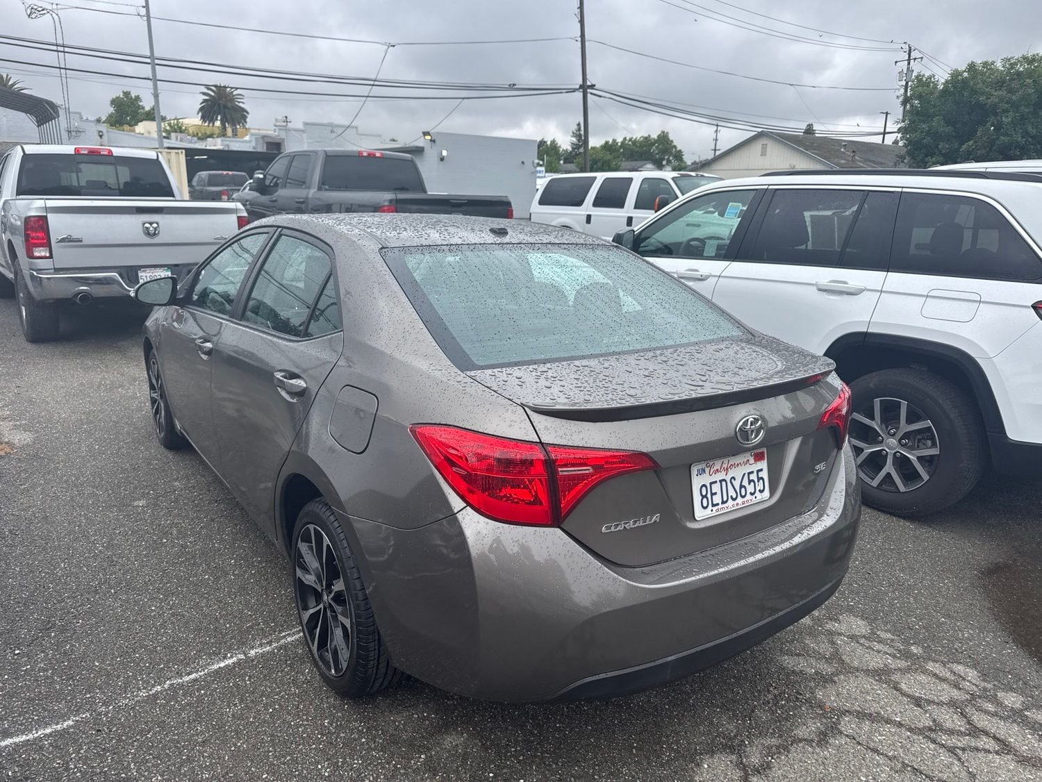 2018 Toyota Corolla SE photo 2