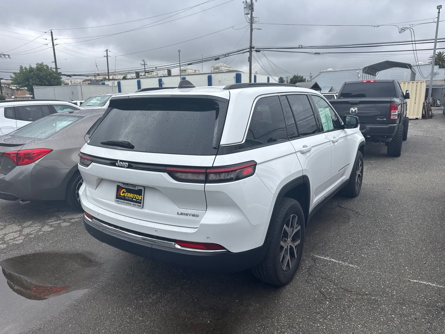2024 Jeep Grand Cherokee Limited photo 3