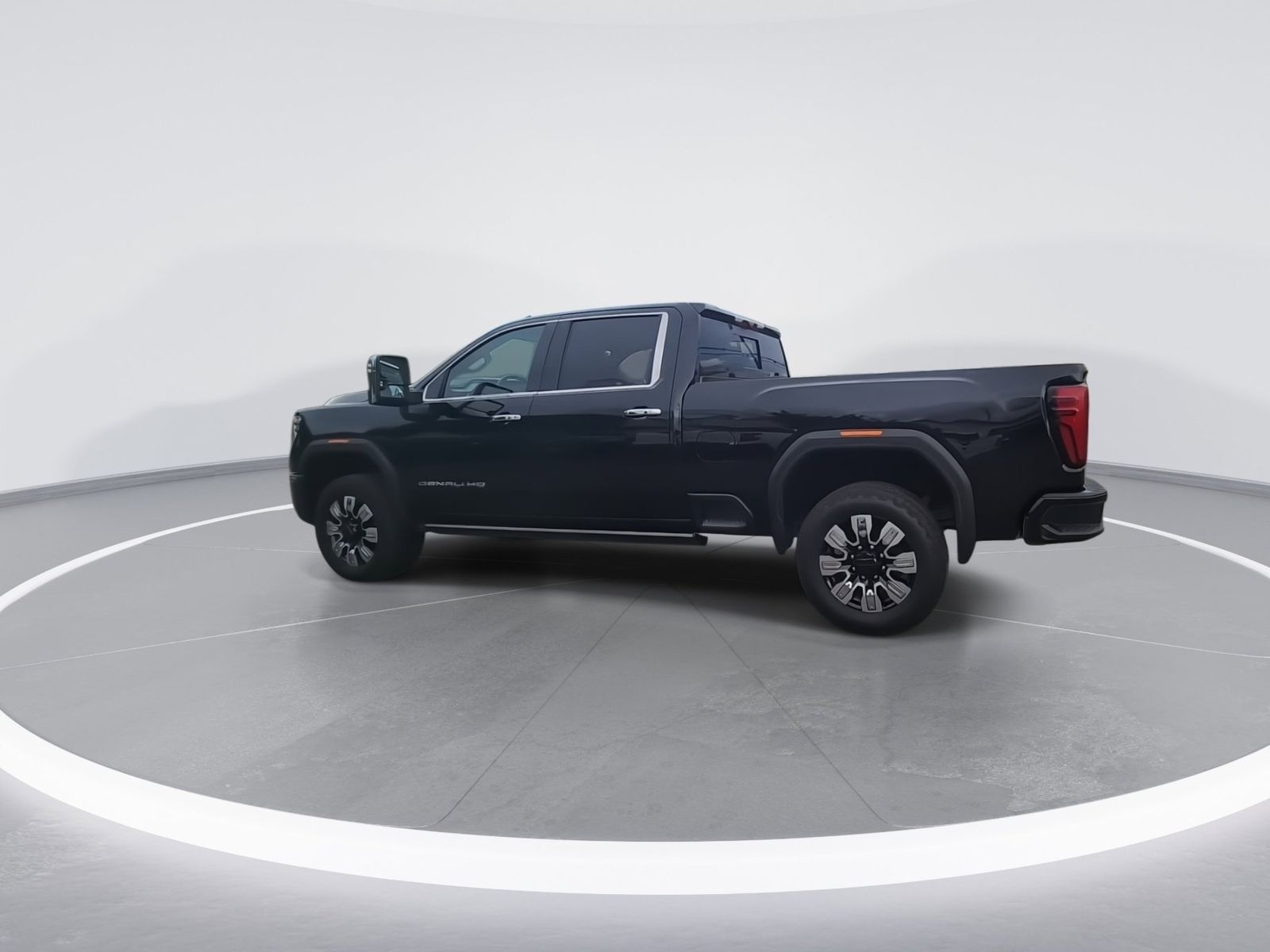 2025 GMC Sierra 2500HD Denali photo 4