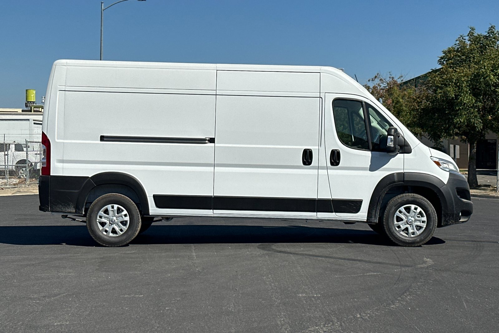 2026 Ram ProMaster 2500 Cargo Van photo 2