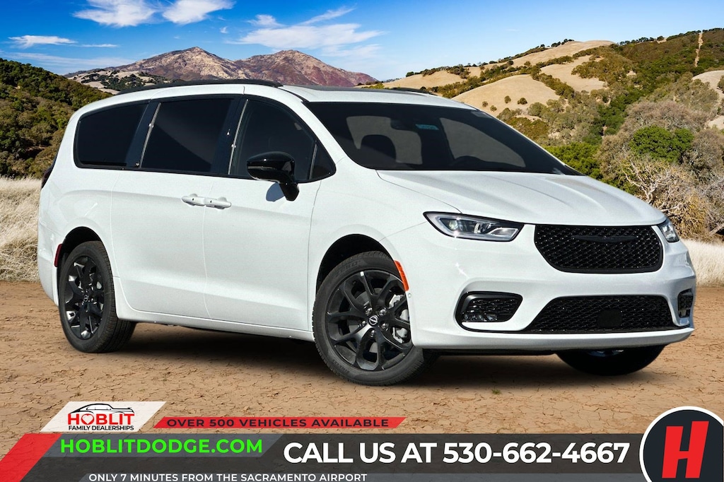 New 2026 Chrysler Pacifica LIMITED AWD Passenger Van